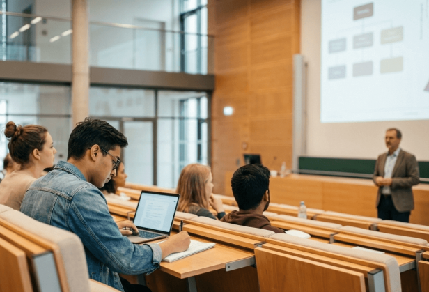 Studenten im Hörsaal